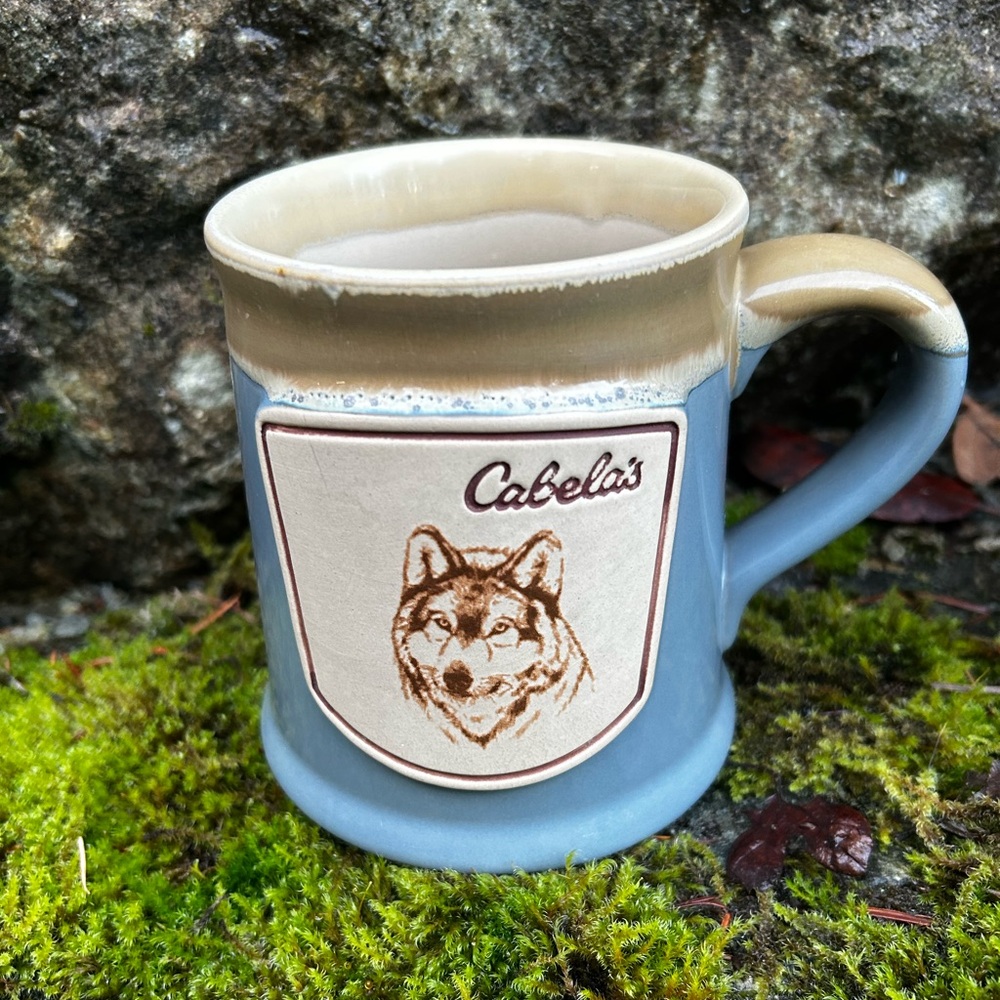 Cabela's Ceramic 20oz Wolf Design Blue and Cream Mug